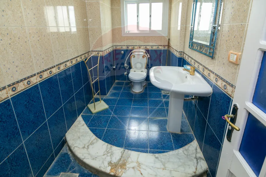 فيلا ستاند ألون للبيع (قرية بدر)  200 م + 120 م جاردن - صف أول بحر - 13,500,000 ج