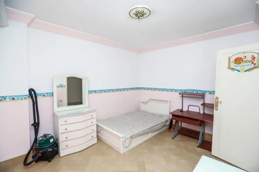 Apartment for sale 185m Al-Azarita (Near To Tram station)