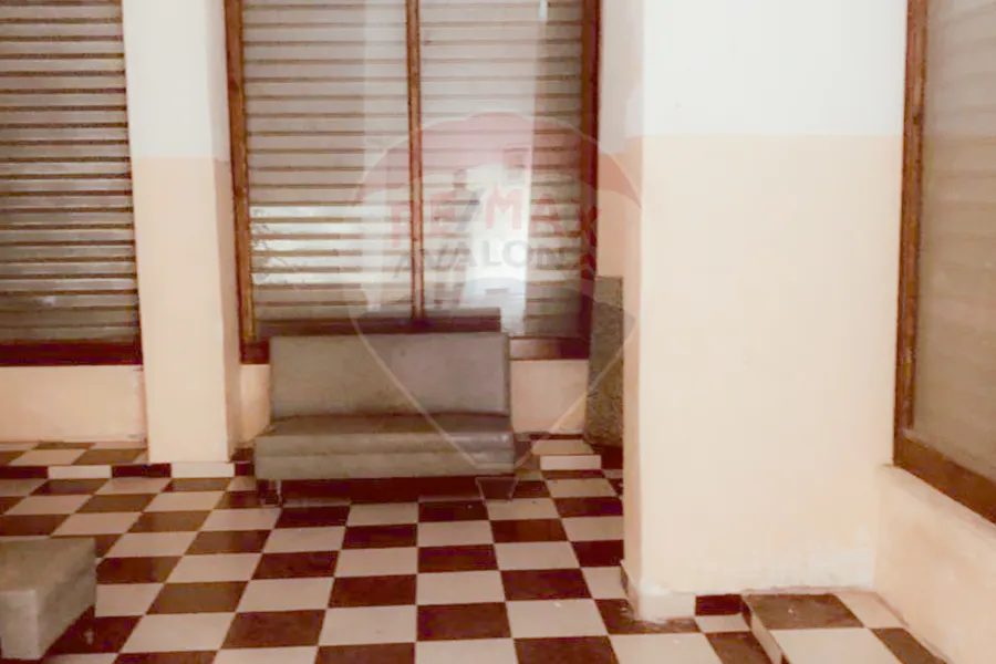 Pharmacy for sale 55 m Miami (Steps from Khaled Bin Al Walid St - the second number from Amin Khairat St)