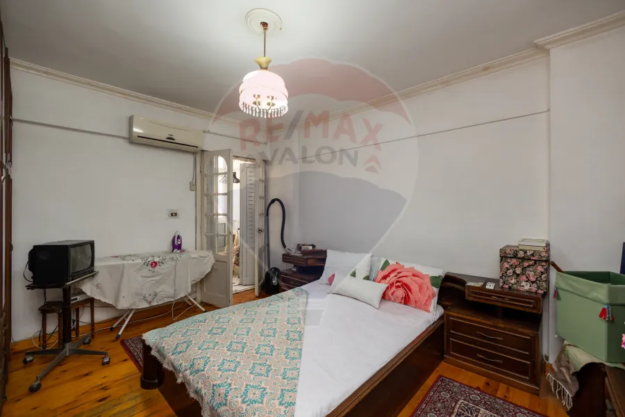 شقة للبيع 165 م صافى لوران (ش الاقبال)