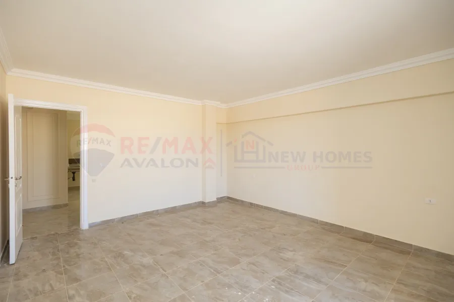 Palace for sale (Marseilia Beach 4 - Sidi Abddelrahman) 1,300 m