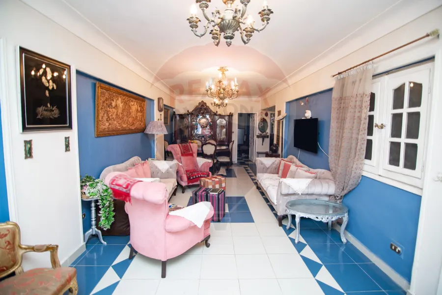 شقة للبيع 150 م جناكليس (خطوات من شارع أبو قير)