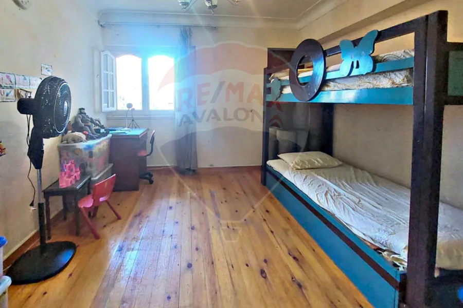 شقه للبيع  105 م سموحة ( ش توت عنخ أمون )