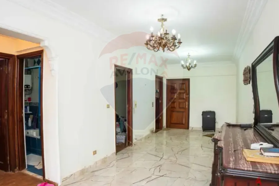 شقة للبيع  135 م سموحة ( ش توت عنخ أمون )