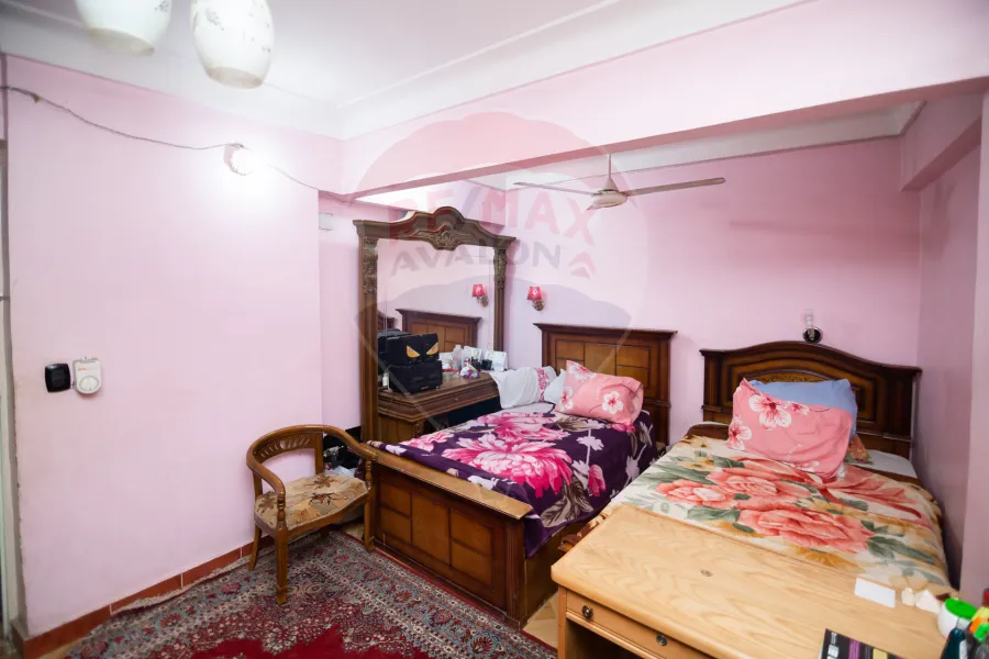 شقة للبيع 130 م محرم بك (ش الرصافة الرئيسي)