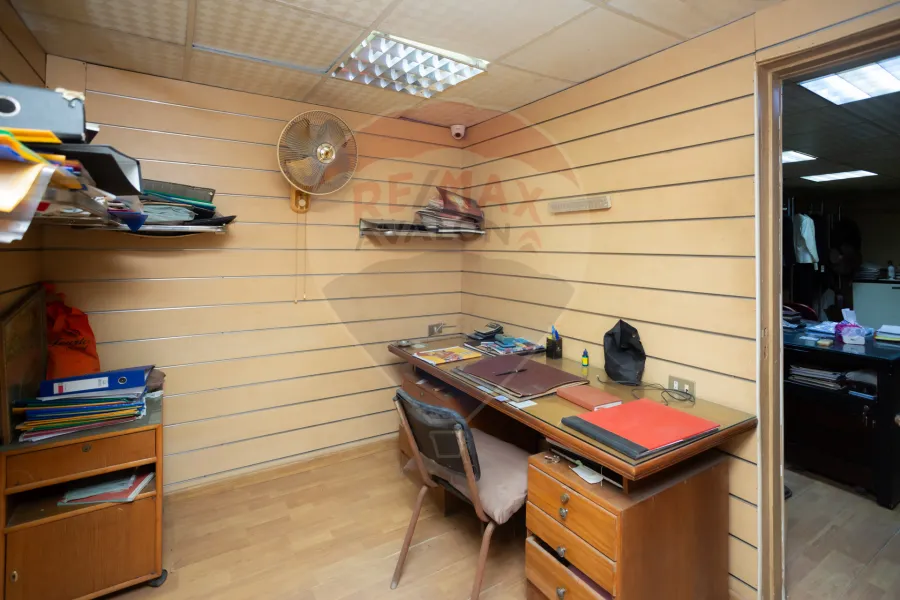 مقر إداري للبيع 600 م ميامي (متفرع من ش اسكندر ابراهيم)