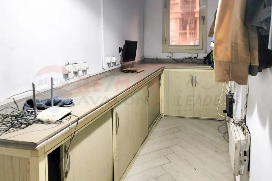 Administrative headquarters for sale, 120 m Gleem (Mostafa Maher St.)