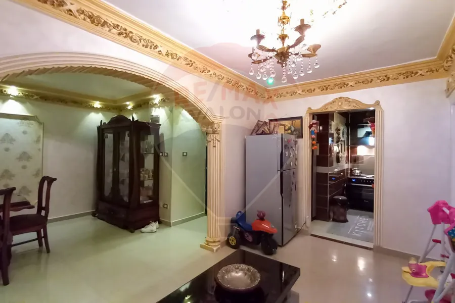 شقة  للبيع 150 م سيدي بشر ( امام شاطئ السرايا )