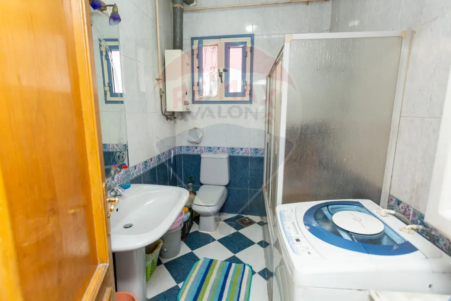 Penthouse apartment for sale 340 m Glim (Mostafa Fahmy St. - Steps from the sea)