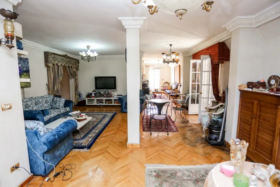 شقة للبيع 290م زيزنيا  -