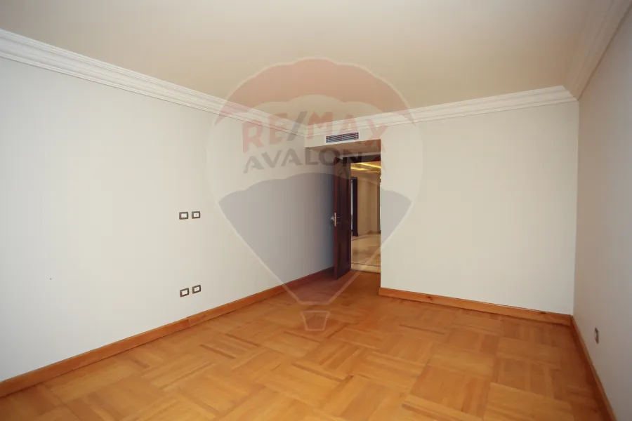 شقة فاخرة للايجار 340 م جليم (امام قصر المجوهرات)