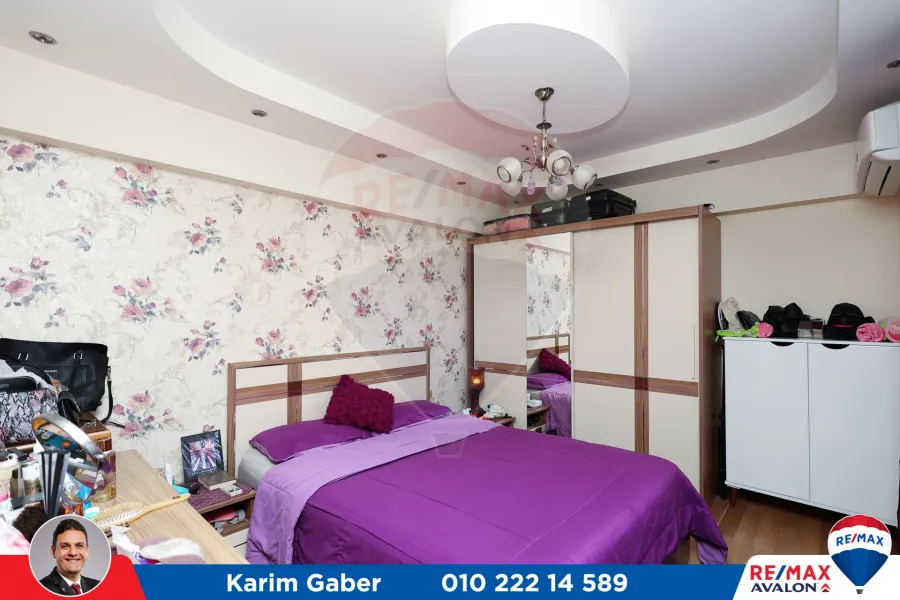 شقة للبيع 210م سموحة (شارع 14 مايو)