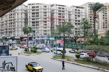 محل + ميزانين للايجار 380 م سموحه (ش فوزي معاذ)