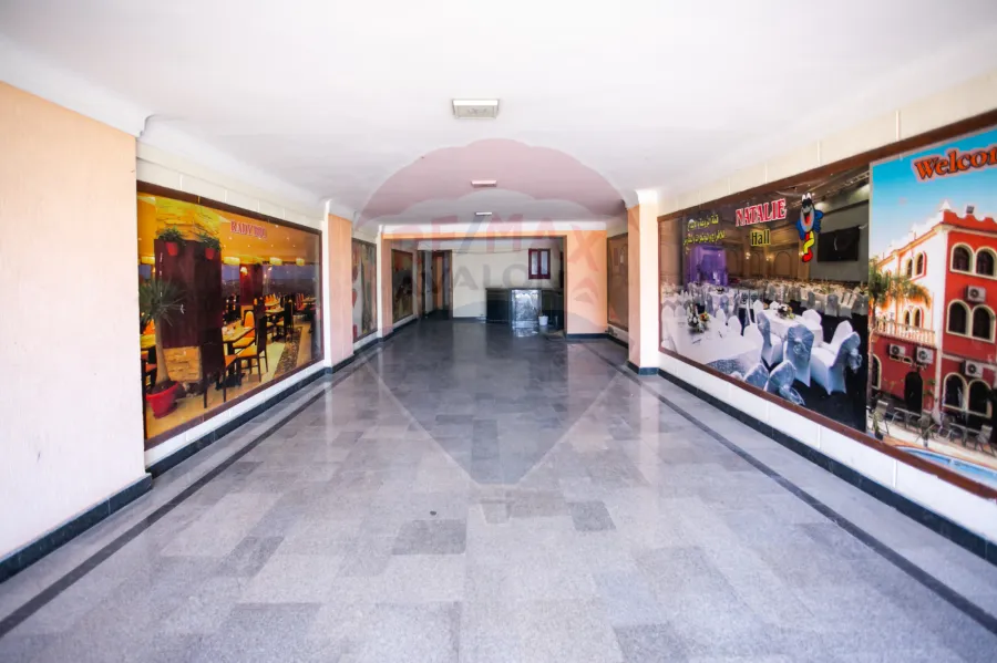 مقر إداري مرخص  للايجار 430 م  طريق مطار النزهة (أبراج الثغر)