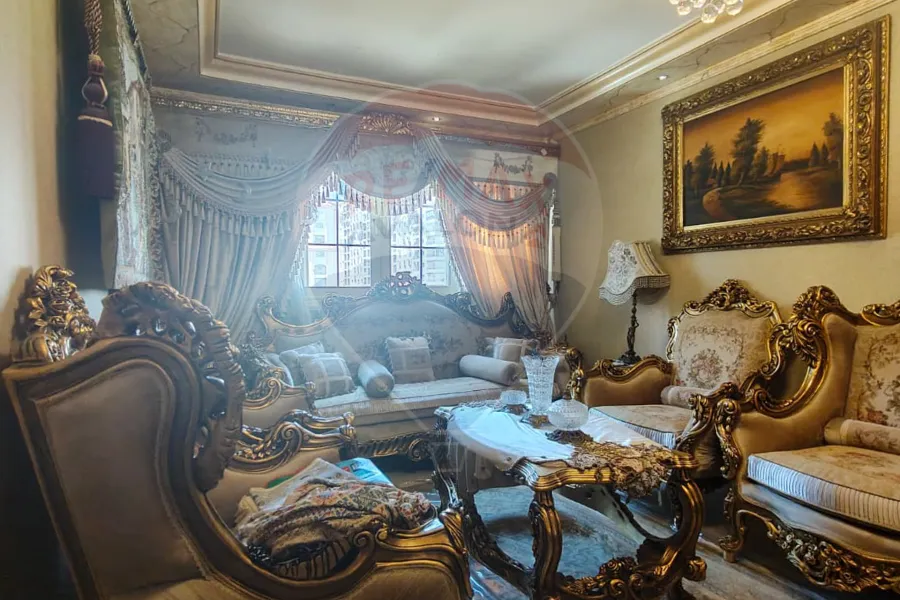 شقة للبيع 155 م لوران (ش شعراوى)