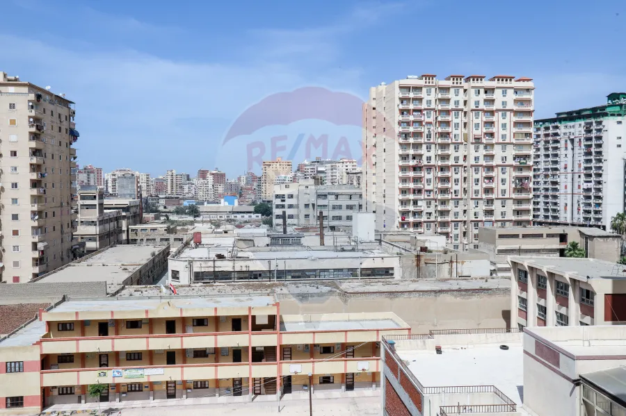 شقة للبيع 120 م محرم بك ( كمباوند سما )