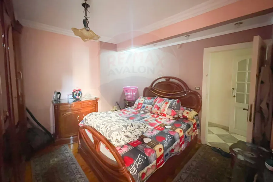 شقة للايجار المفروش 110م  جناكليس  (ش محمد باشا)