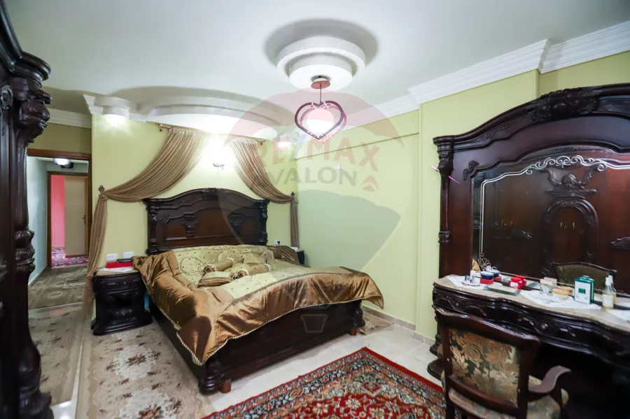 شقة للبيع 200 م السرايا ( خطوات من ش خالد بن الوليد )