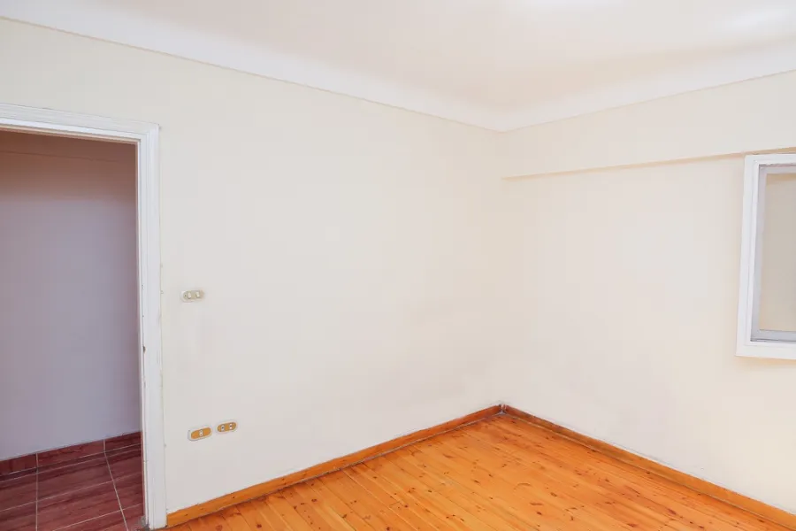 شقة للبيع 130م فلمنج ( شارع الفتح - على الترام )