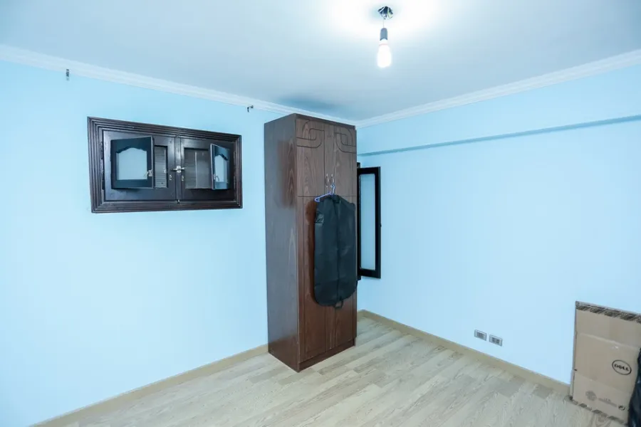 شقة للبيع 175م بولكلي (خلف نادي القضاه)