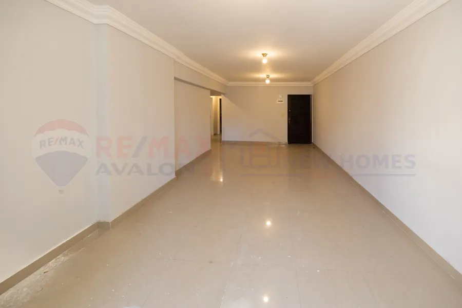 Apartment for sale 150 m Al-Ibrahimia (branched from Gawad Hosny st.)
