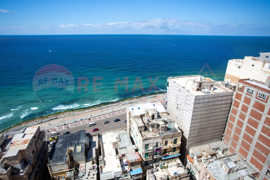 Apartment for sale 600 m Camp Caesar (branching from the sea)