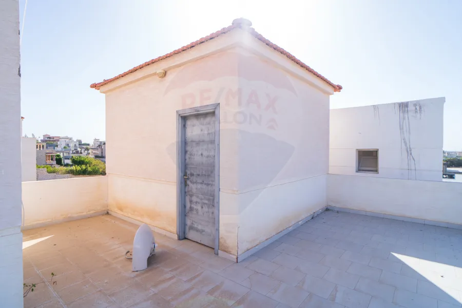 Villa for Sale 330 m King Maryot (Banks area)