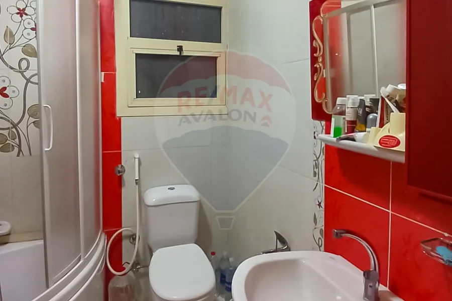 شقه للبيع 215 م كيلوباترا (علي البحر)