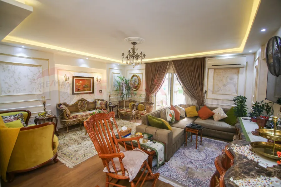 Duplex apartment for sale 185 m Sidi Bishr (Mohamed Naguib St.)