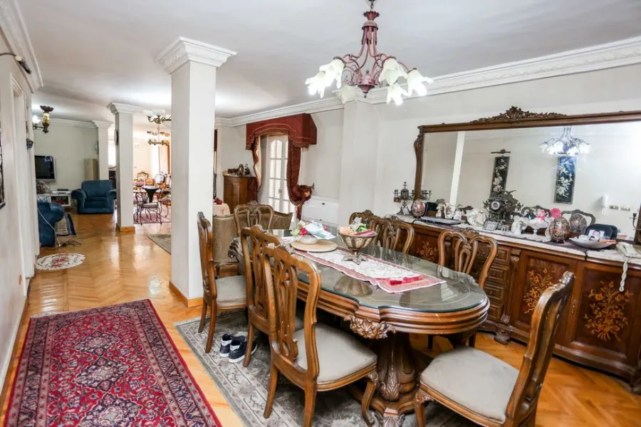 شقة للبيع 290م زيزنيا  -