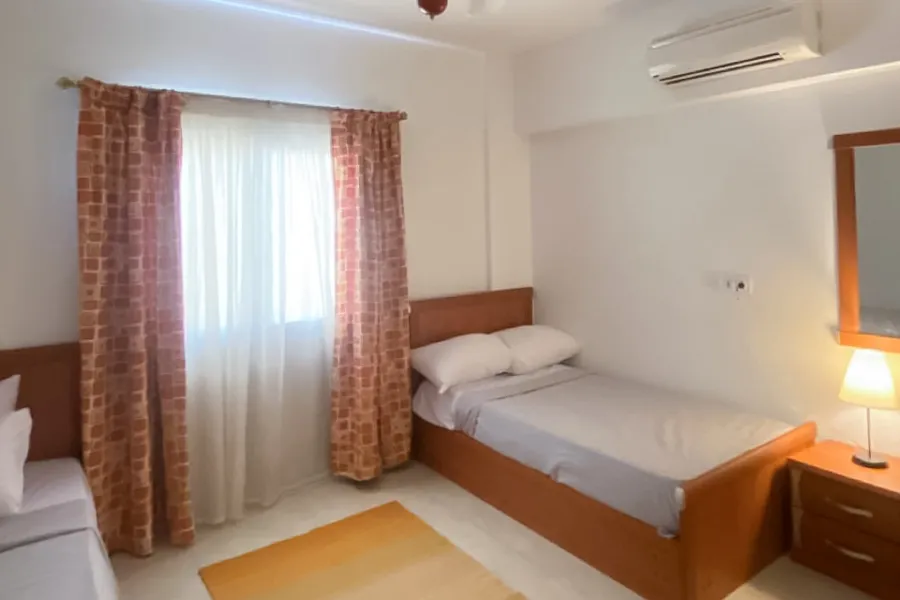 شاليه للبيع (مراسي - سيدي عبدالرحمن) 140 م