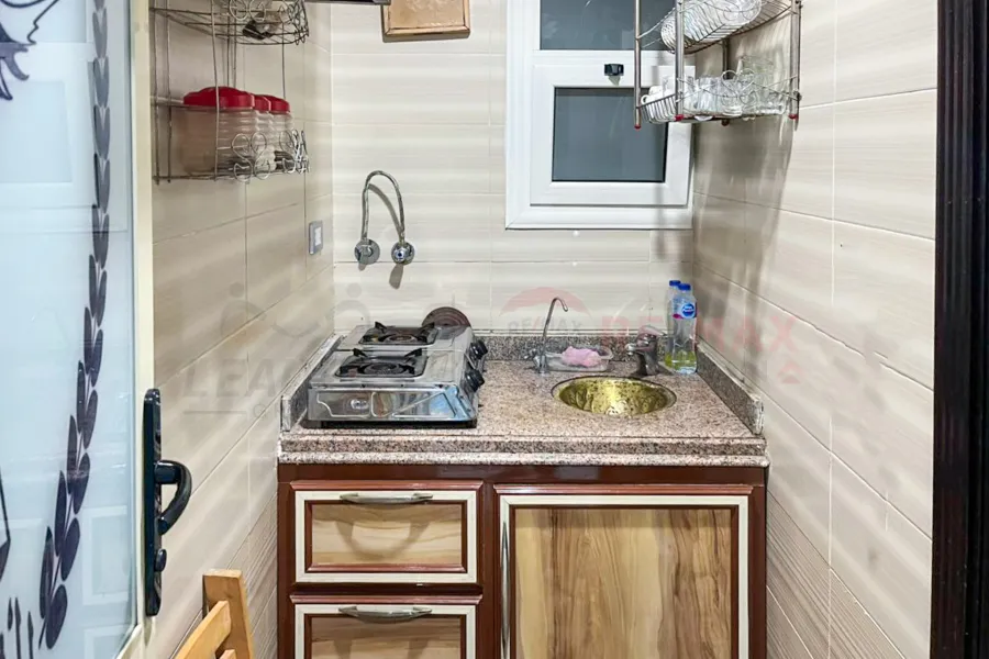 Administrative headquarters for rent, furnished, 150 m, Raml Station (Shakour St.)