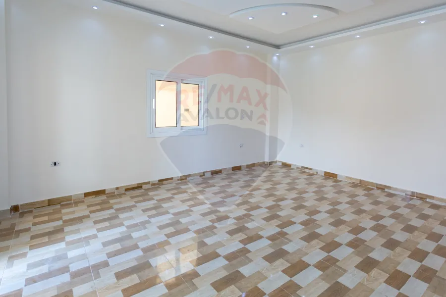 فيلا ستاند الون للبيع كينج مريوط (خلف المعهد العالي بالكينج) 500 م