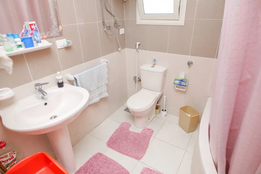 شقة للبيع 160م كامب شيزار ( ش بورسعيد )