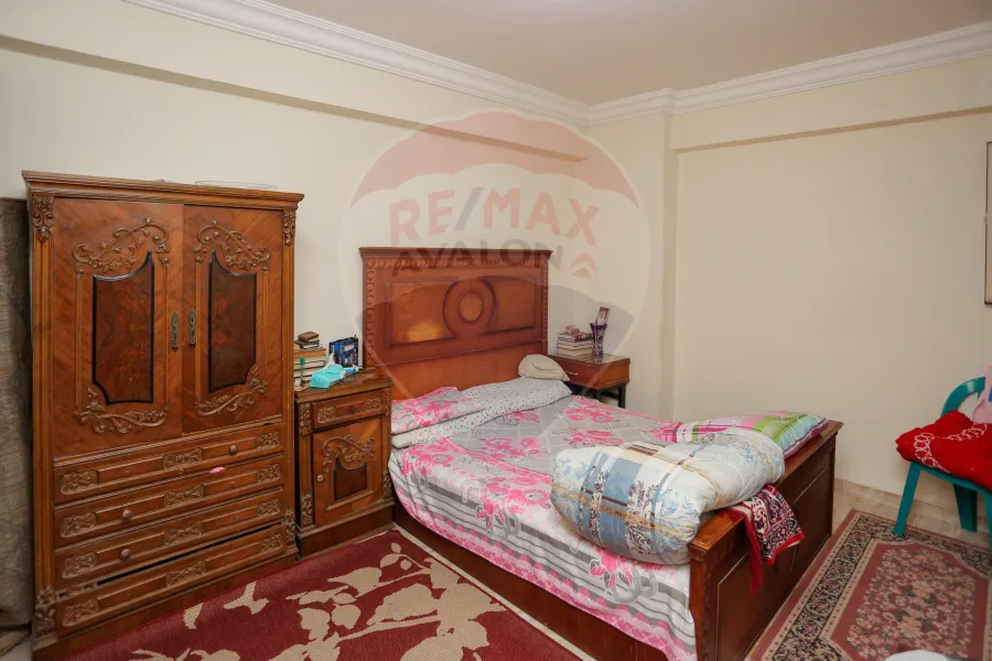 شقة للبيع 125 م سيدي جابر ( ثاني نمرة من شارع المشير - بجوار الوحيد ومفيد)