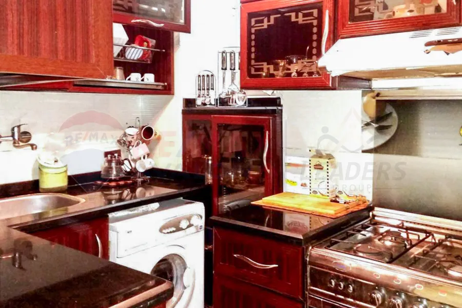 شقة للبيع 135 م ميامي (متفرع من ش العيسوي و البحر)