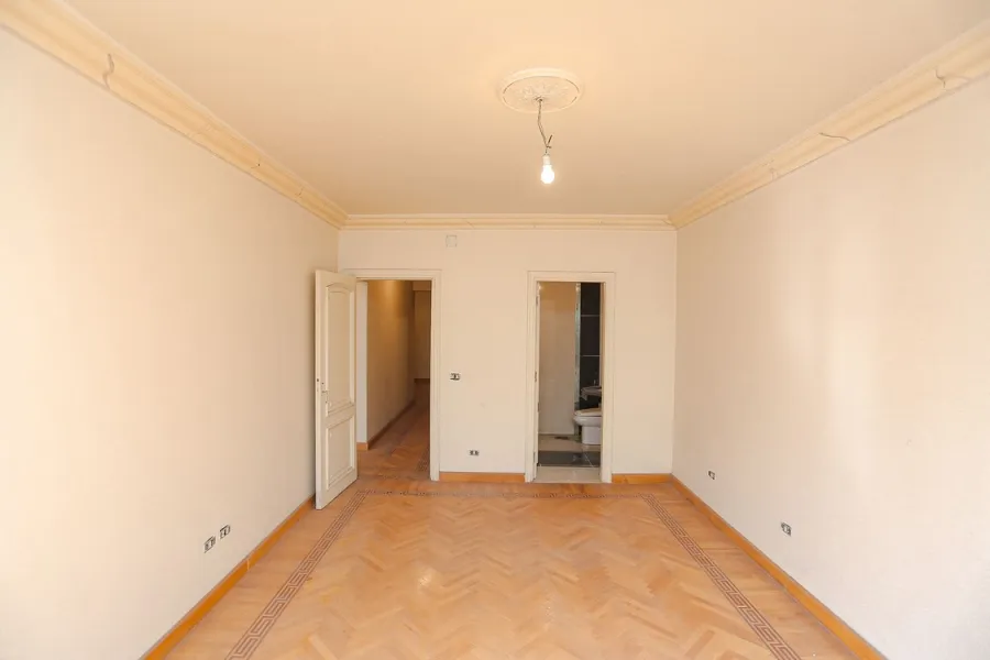 شقة دوبلكس للبيع 236م سموحة (ش فوزى معاذ الرئيسي)