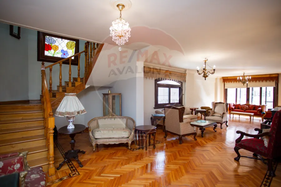 شقة دوبلكس للبيع سموحة (ش فوزى معاذ)