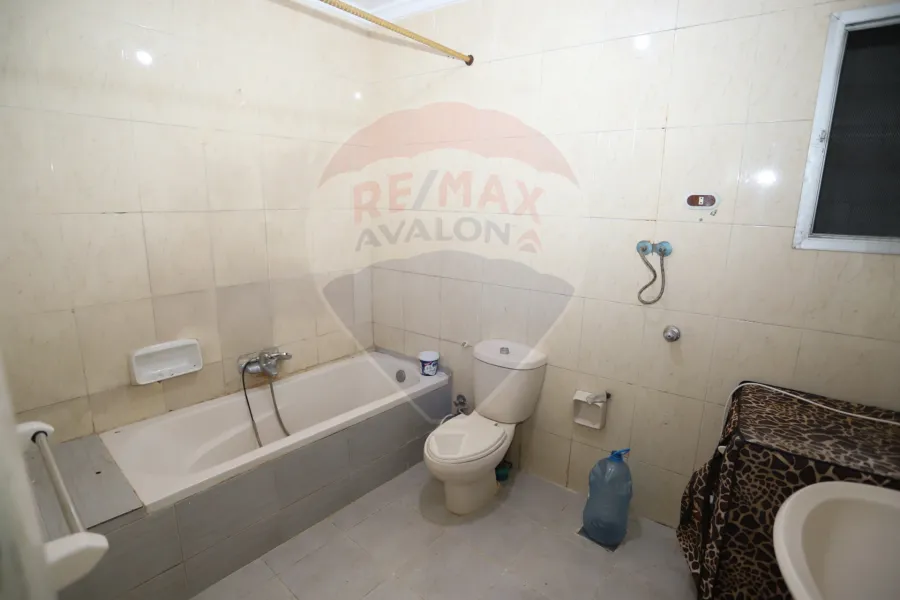 شقة للبيع 160 م سيدي بشر ( خالد ابن الوليد )