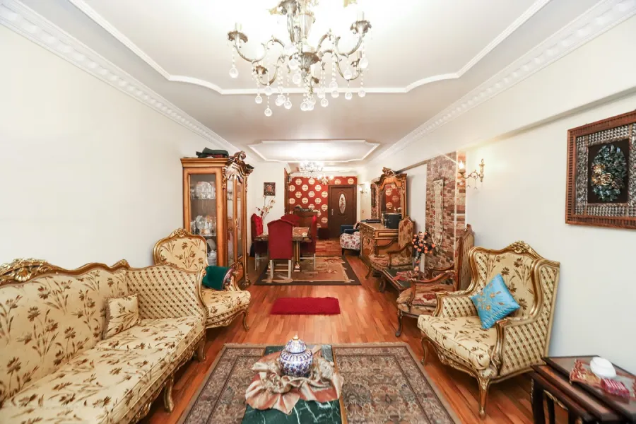 شقة للبيع 150م سيدي بشر (بجوار صيدلية الطيبي)