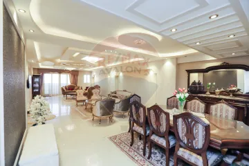 شقة للبيع 271 م سموحة (ش البرت الاول - عمارات دلتا لايف)