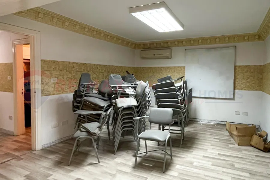 شقة للبيع 165 م رشدي (شارع سوريا)