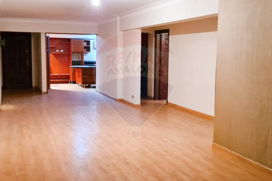 Apartment for Rent 210 m Smouha (Albert 1st St.- Brand building)
