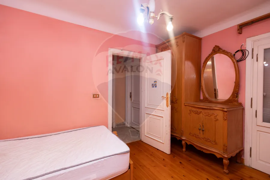 شقة للايجار المفروش 195 م سموحة (ش بهاء الدين الغتوري)