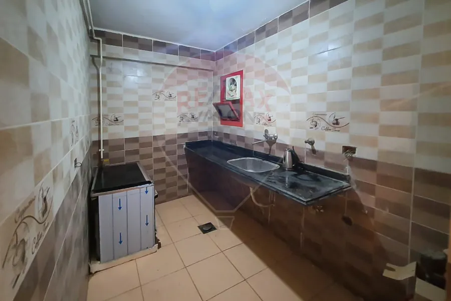 شقة للبيع 130 م  سموحة (متفرع من ش النصر)