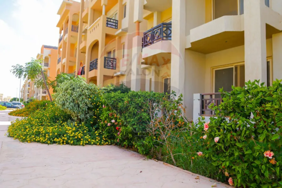 شالية للبيع الساحل (قرية Emirates Heights) 100 م