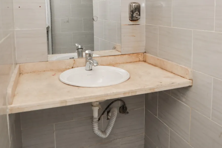 Commercial Property For Rent 190m Desert Road(Kilo 23 Inside one of Gas Stations)