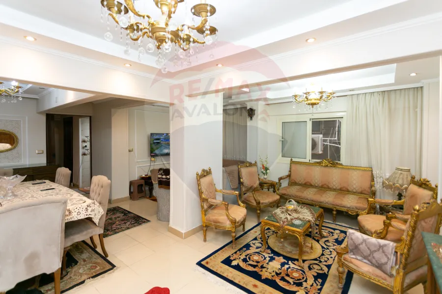 شقة للبيع 115 م سموحة (ش بهاء الدين الغتوري) -