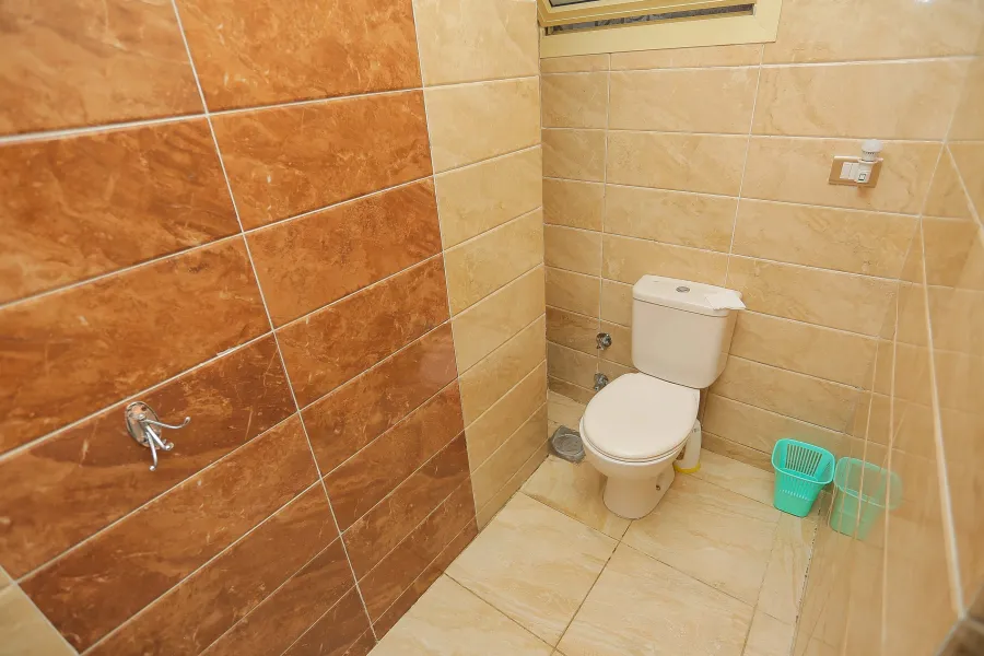 شقة للبيع 215م رشدي (عمارة عزيز شنوده)