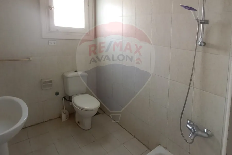 فيلا للبيع الساحل (قرية دايموند بيتش)